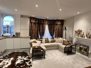 CozyCube, Croydon